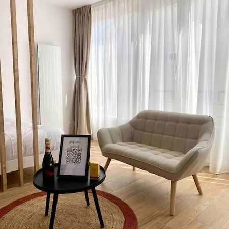 Design Au Centre De Lägenhet Reims